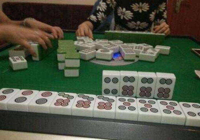 今日重大通报“夜猫麻将怎样让自己的牌好”详细外挂安装步骤