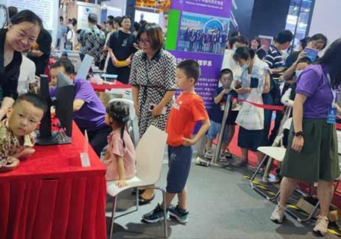 【 知 道 】 “ 友 信 挂 试 用 一 天 ” ( 曝 光 透 视 必 备 猫 腻 )