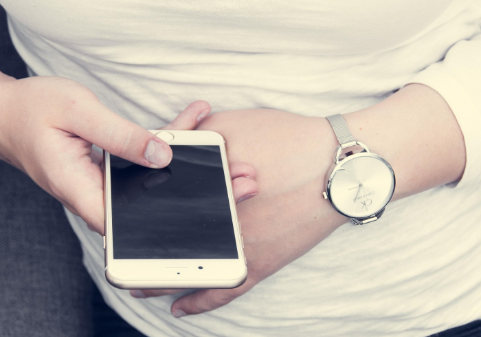 给大家讲解“微信链接炸 金花房卡怎么买”房卡链接获取